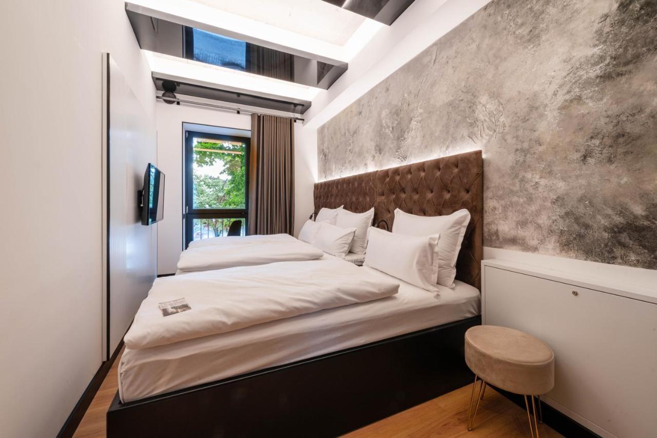 Hotel Am Beatles-Platz Hamburg Bagian luar foto